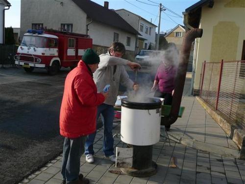 Oprava a slavnostní otevření hasičské zbrojnice v Kamenci 3.12.2011